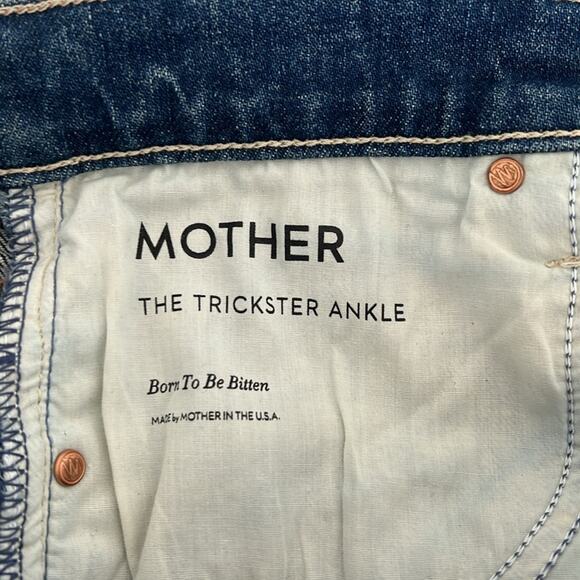 MOTHER Denim The Trickster Straight Ankle Jeans in Born to be Bitten - Picture 7 of 7
